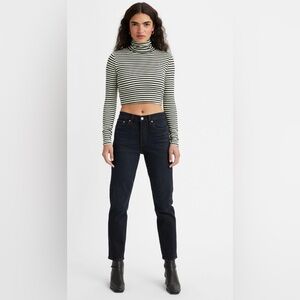 Levi’s Wedgie Icon Fit Ankle Women’s Jean Black Straight Leg Size 29 Low Stretch